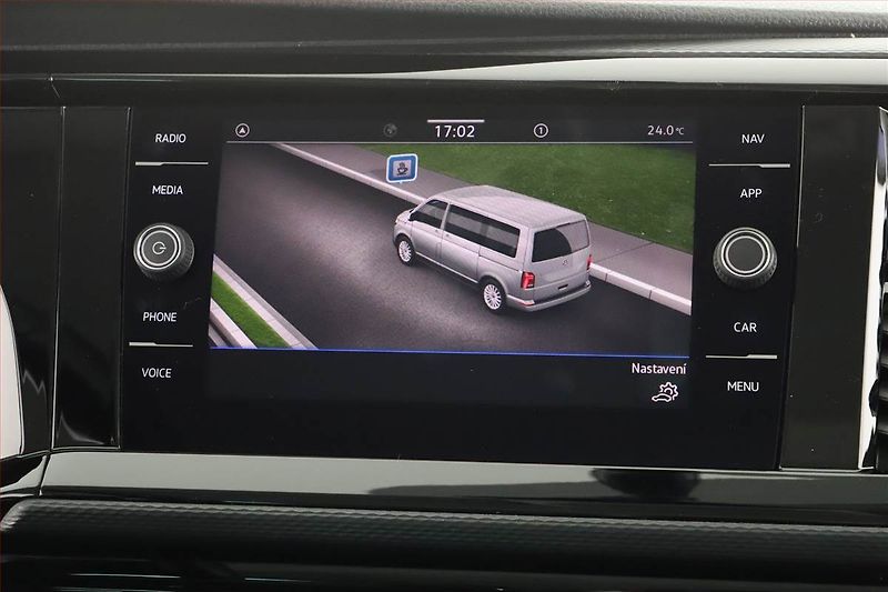 Volkswagen Multivan (2021) Highline 2.0 TDI 4Motion, ČR - fotka 17 z 20