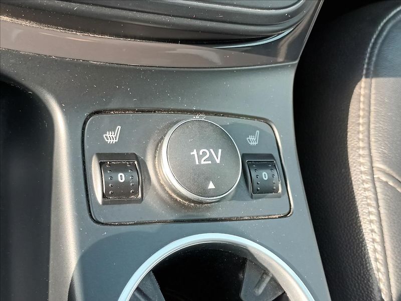 Ford Kuga 2,0 TDCi,120kw,4x4,NAVI,KAMERA - fotka 41 z 50