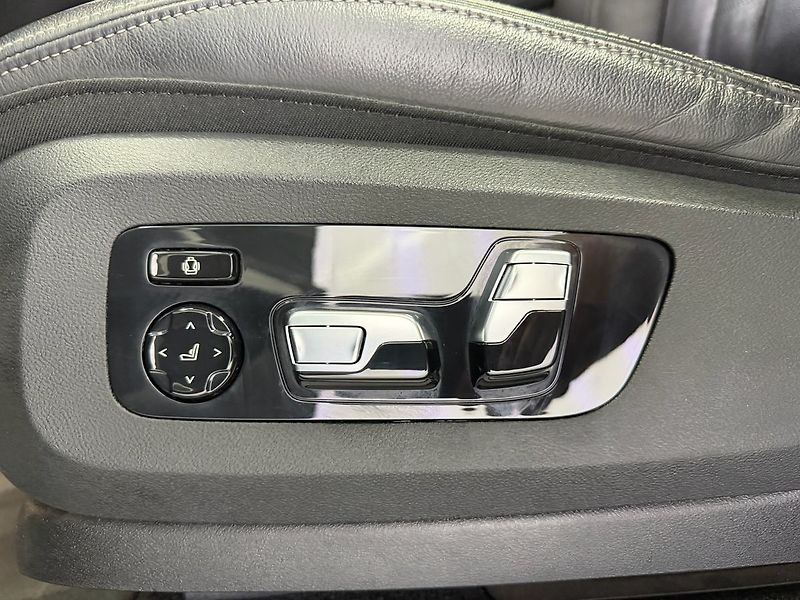 BMW X5 30d xDrive M-PAKET, HUD, LASER - fotka 26 z 31