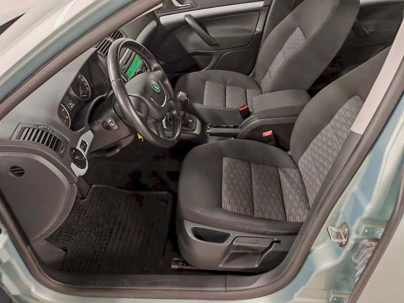 Škoda Octavia (2011) 1.2 TSI 77kW Ambition Plus - fotka 15 z 22