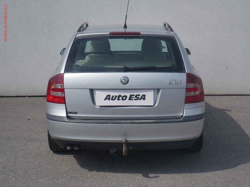 Škoda Octavia (2006) 2.0 TDi, STK3/28 - fotka 5 z 13