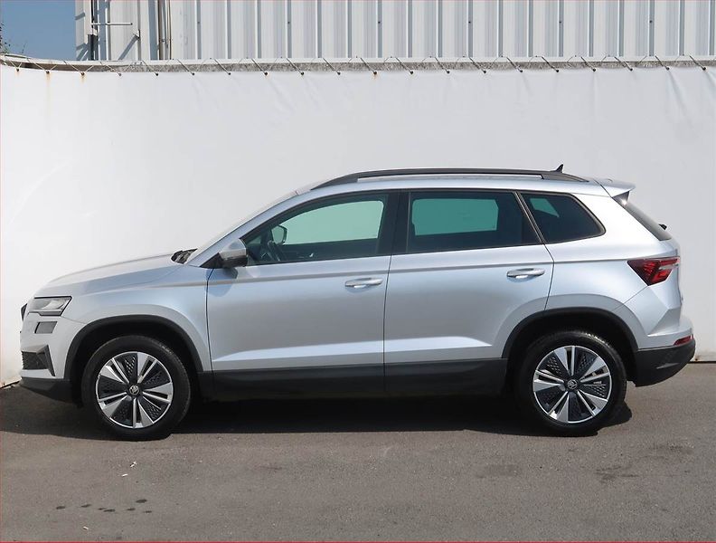 Škoda Karoq (2023) 1.5 TSI, digi klima - fotka 3 z 23