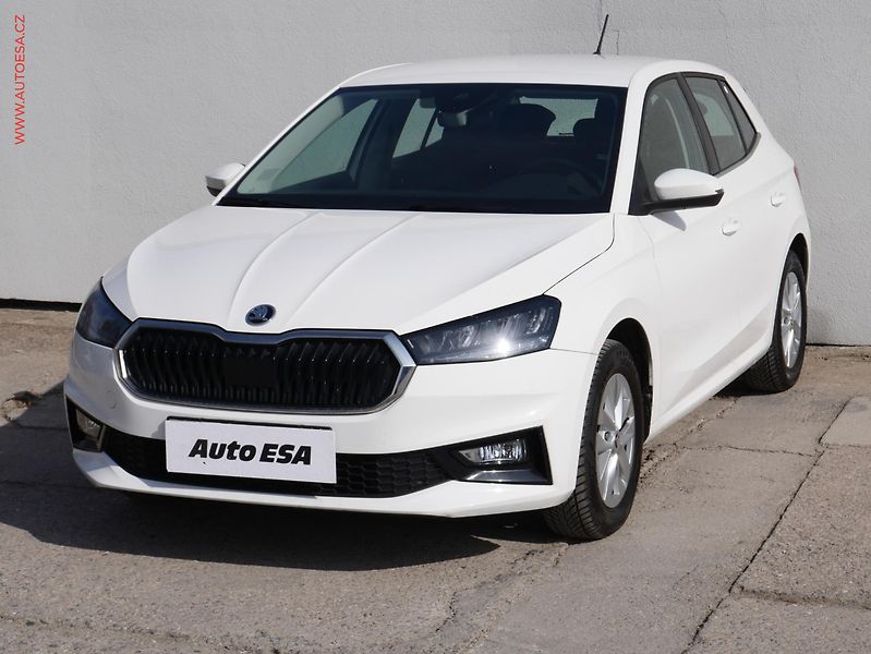 Škoda Fabia (2021) 1.0TSi, 2.maj,ČR, Style, LED - fotka 3 z 18