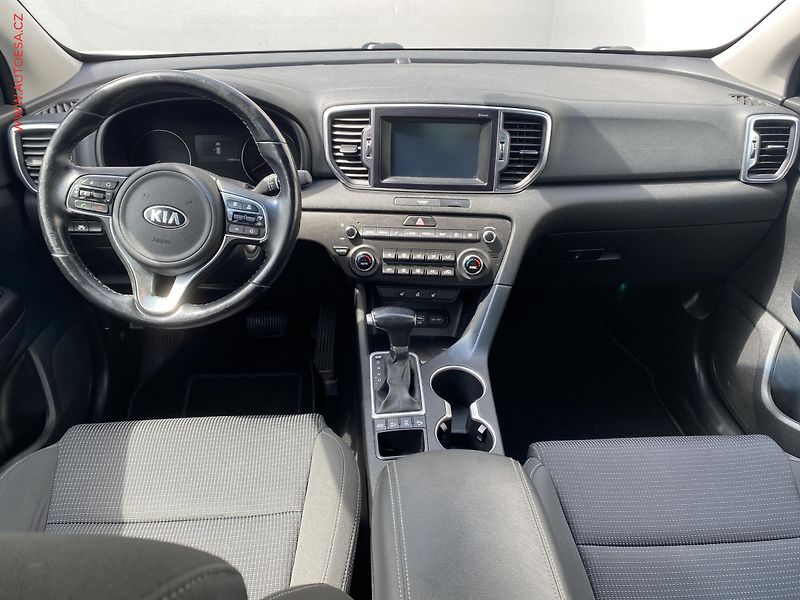 Kia Sportage (2018) 2.0 CRDi 4x4, ČR, AT, navi - fotka 8 z 16