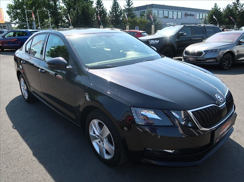 Škoda Octavia 1,6 TDi,85kW,1majČR,tempomat - fotka 2 z 24