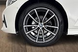 BMW Řada 3 320d xDrive - náhled 24