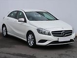 Mercedes-Benz Třídy A (2015) A 180 d, Park. senzory - náhled 1