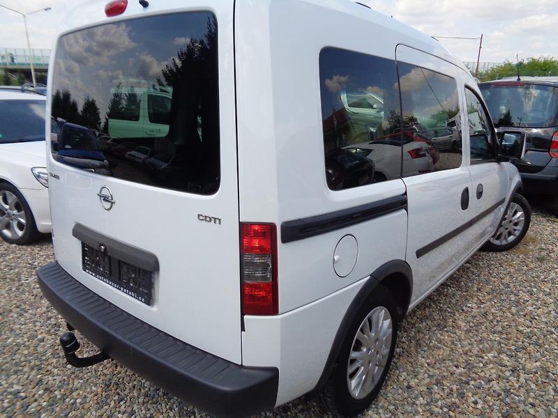 Opel Combo 1,2 - fotka 4 z 15
