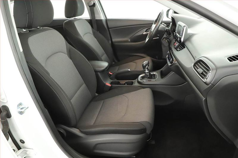 Hyundai i30 (2017) 1.0 T-GDI, Serv.kniha - fotka 7 z 14