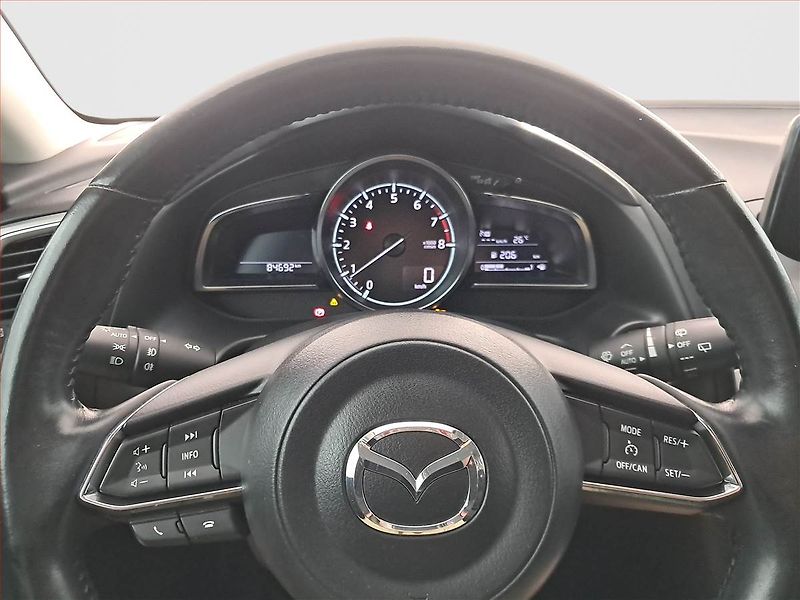 Mazda 3 (2017) Emotion 2.0 Skyactiv-G, Navi - fotka 16 z 16