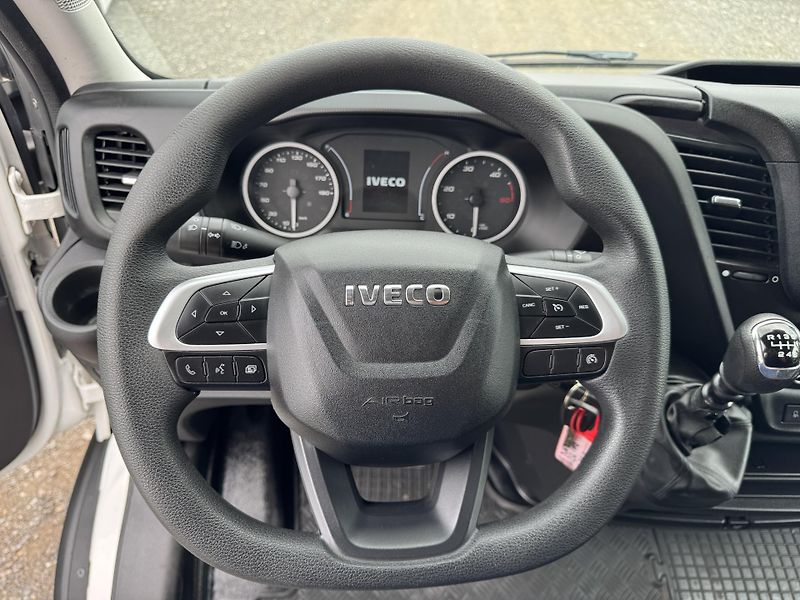Iveco Daily 3.0,35S18,MAXI,klima,ČR,DPH - fotka 34 z 38