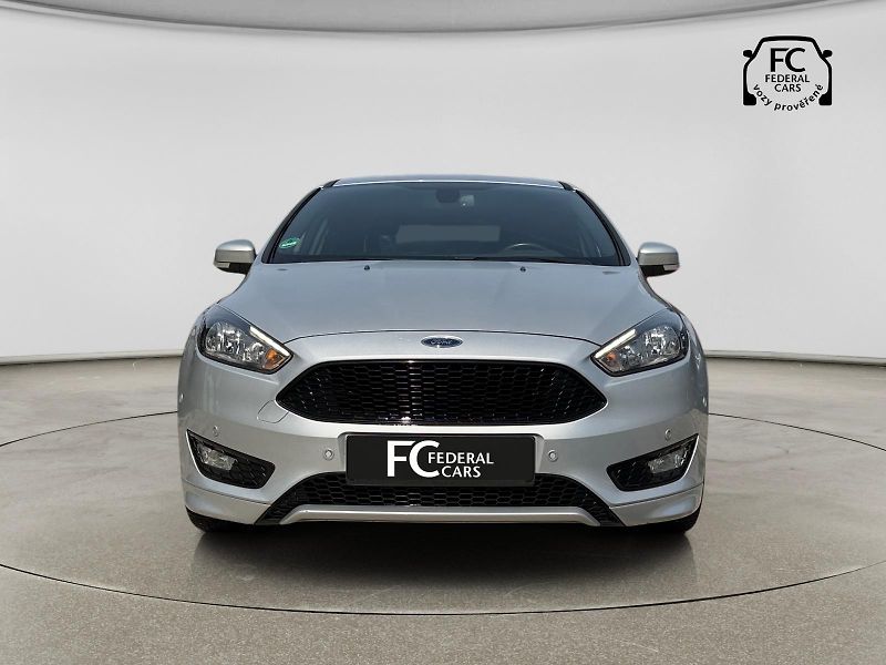Ford Focus ST-Line 1.5 EcoBoost 110kW - fotka 8 z 26