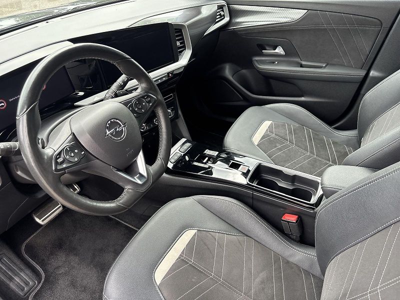 Opel Mokka (2022) 1.2 Turbo AT Ultimate - fotka 7 z 28