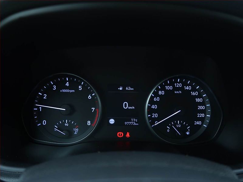 Hyundai i30 (2018) 1.0 T-GDI, Serv.kniha - fotka 11 z 17