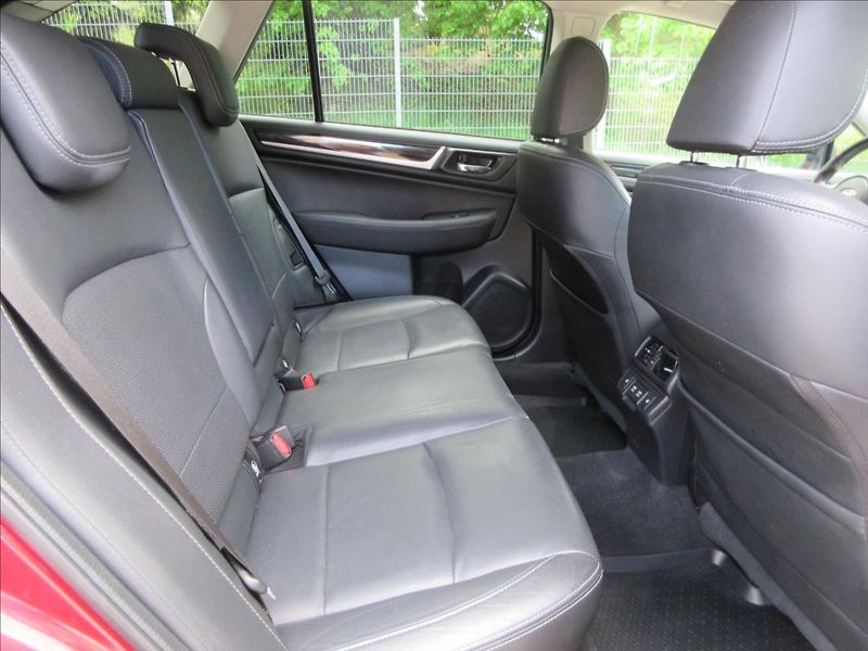 Subaru Outback 2,5 i Navi, Harman/kardon, Tou - fotka 15 z 38