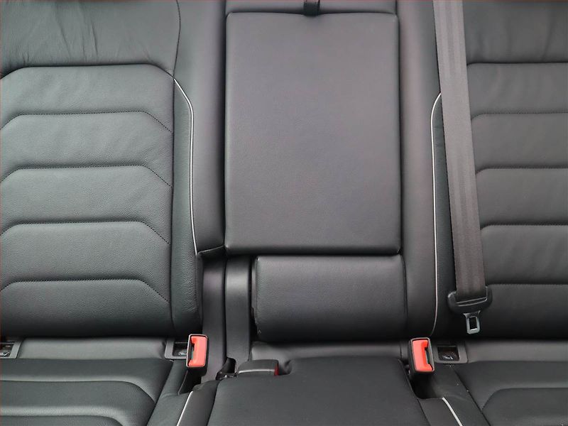 Volkswagen Tiguan (2022) 1.4 TSI eHybrid - fotka 10 z 21