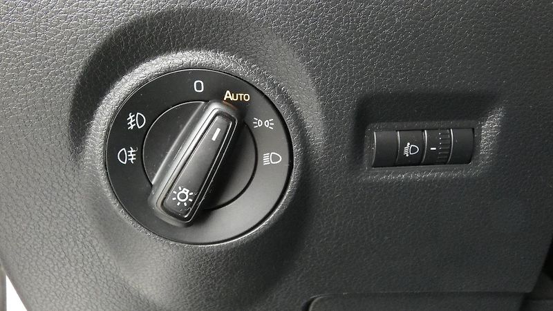 Škoda Fabia Combi 1,0 TSI Ambition Tour - fotka 10 z 22