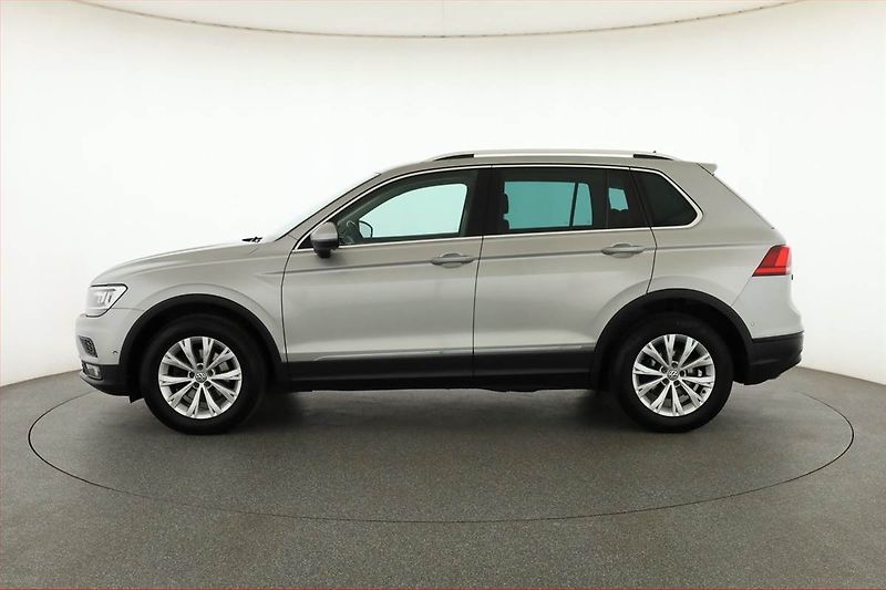 Volkswagen Tiguan (2018) Comfortline 2.0 TDI, 4X4 - fotka 3 z 19