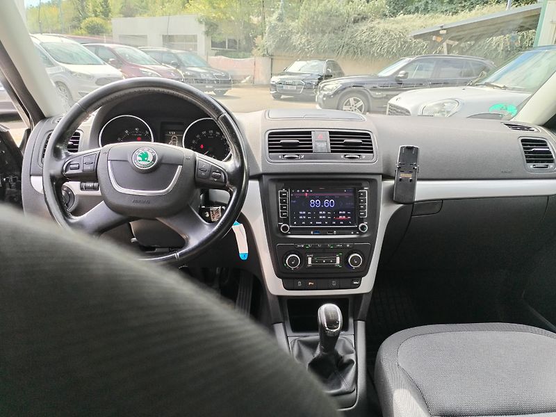 Škoda Yeti (2012)   1.4 TSI Ambition PĚKNÝ - fotka 14 z 31