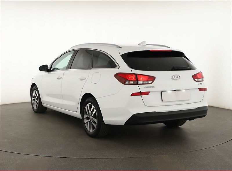 Hyundai i30 (2020) 1.6 CRDi, Automat, Navi - fotka 4 z 20