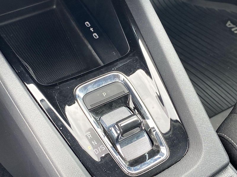 Škoda Octavia (2023) Combi 1.5 TSI ACT e-TEC DSG St - fotka 29 z 33
