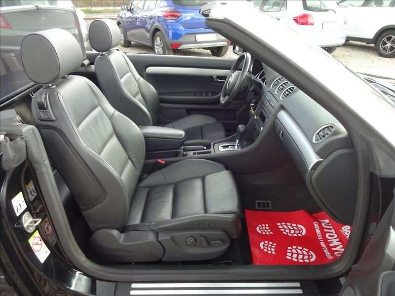 Audi A4 1,8 T CABRIO !AKČNÍ CENA! - fotka 36 z 51