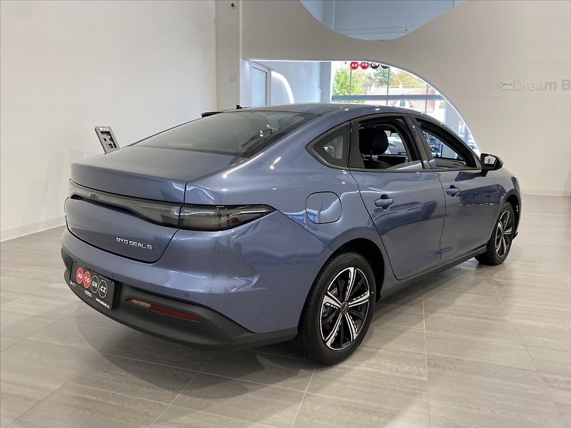 BYD Seal 5 DM-i (2025) 156 Kw Design - fotka 3 z 9