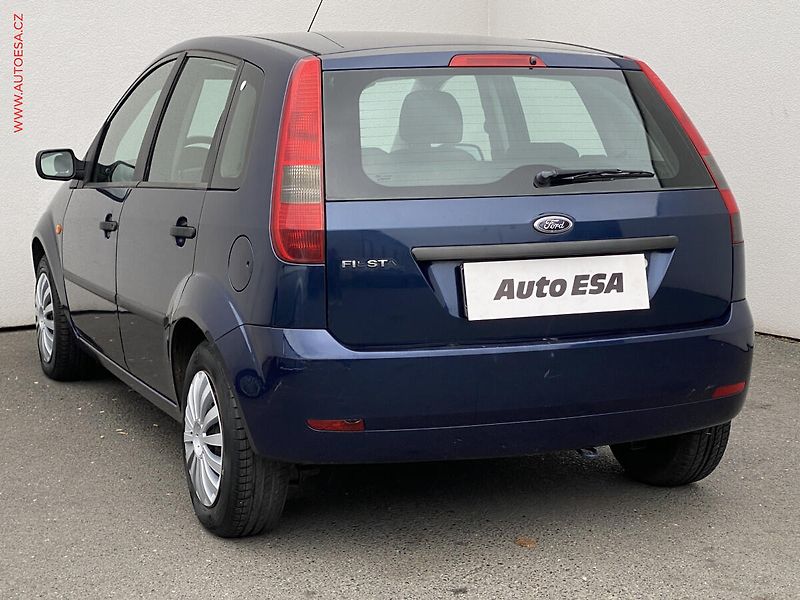 Ford Fiesta (2004) 1.3 i, Klima - fotka 6 z 11
