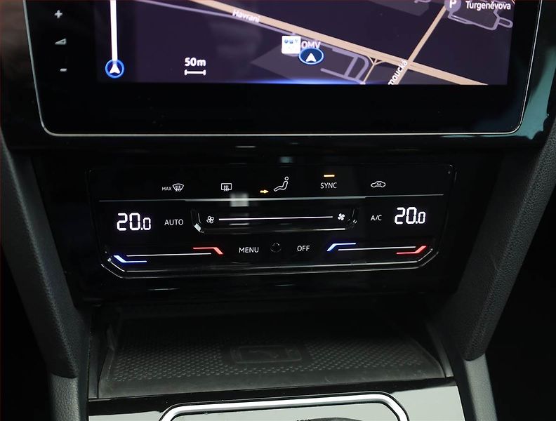 Volkswagen Passat (2022) Alltrack 2.0 TDI, 4X4 - fotka 12 z 18