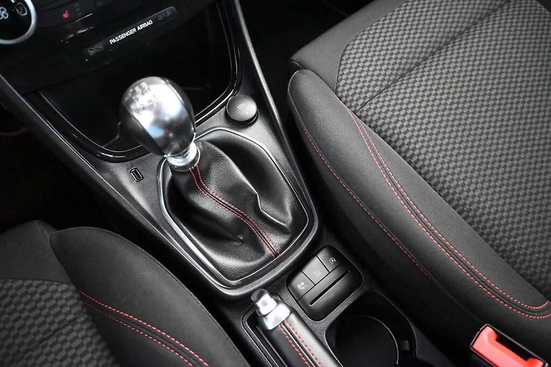 Ford Puma (2023) 1.0 ST-LINE LED ECOBOOST - fotka 23 z 31