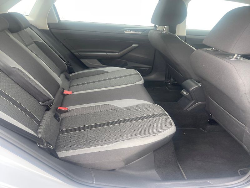 Volkswagen Polo (2019) Highline 1,0 TSI 70kW - fotka 16 z 20