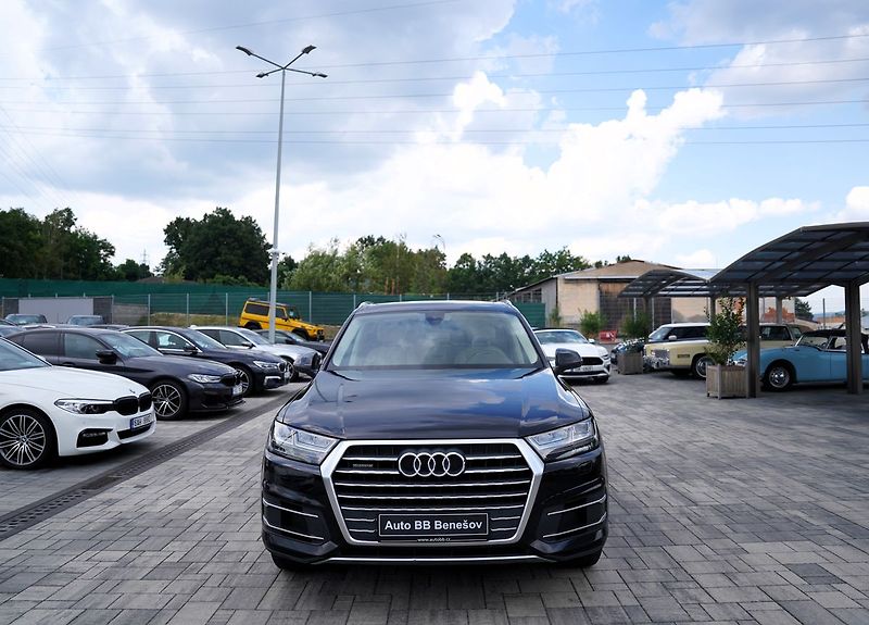 Audi Q7 3.0 TDI 200 kW/Q/7míst - fotka 1 z 49