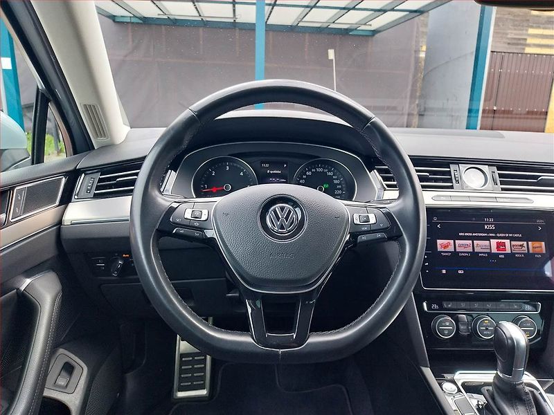 Volkswagen Passat (2018) Highline 2.0 TDI, Automat - fotka 17 z 21