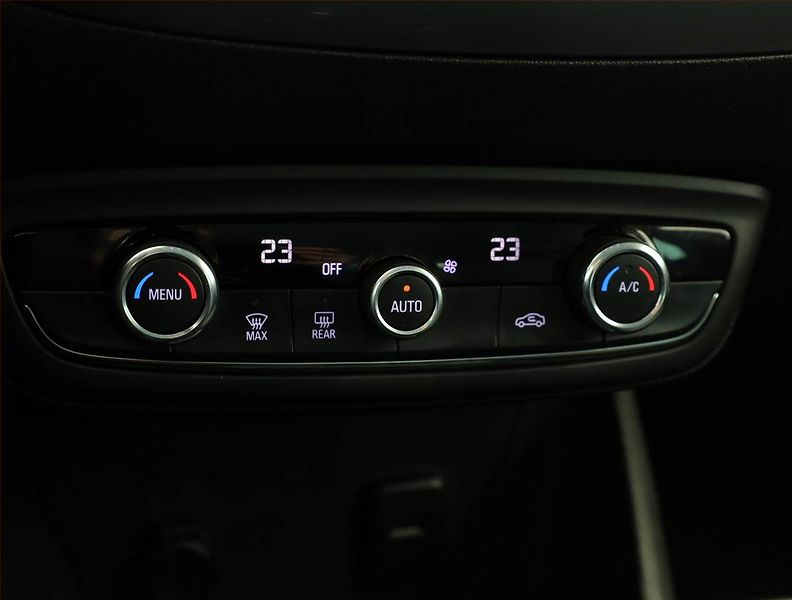 Opel Crossland X (2021) 1.2 Turbo, Serv.kniha - fotka 13 z 18