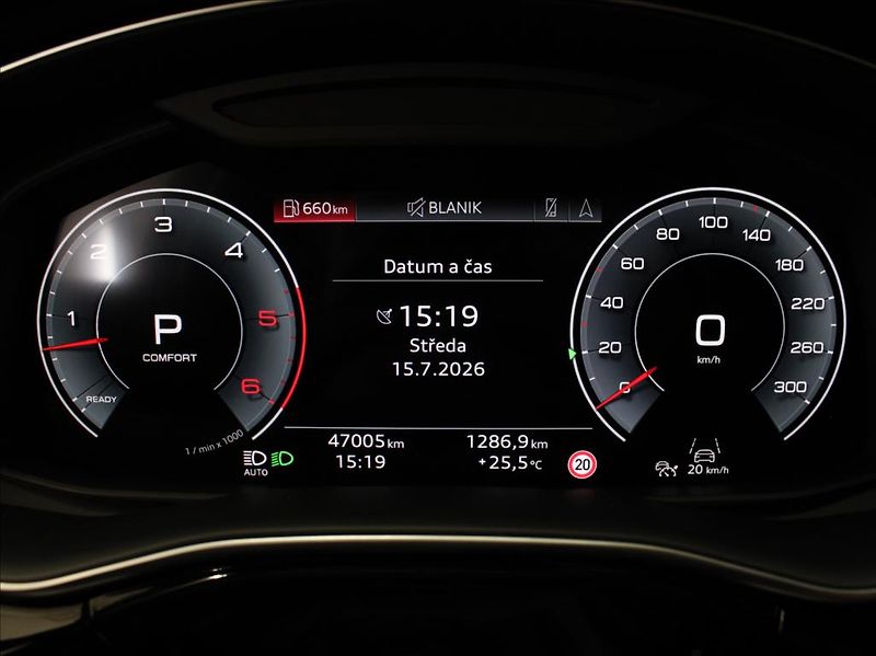 Audi Q7 3,0 50TDi S-Line 45tkm. 1.maj. - fotka 28 z 28