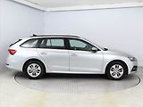 Škoda Octavia (2022) Ambition 2.0 TDI, ČR,1.maj - náhled 6