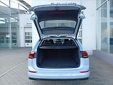 Volkswagen Golf Variant (2026) 1,5 eTSI 7DSG mHEV  People - náhled 10