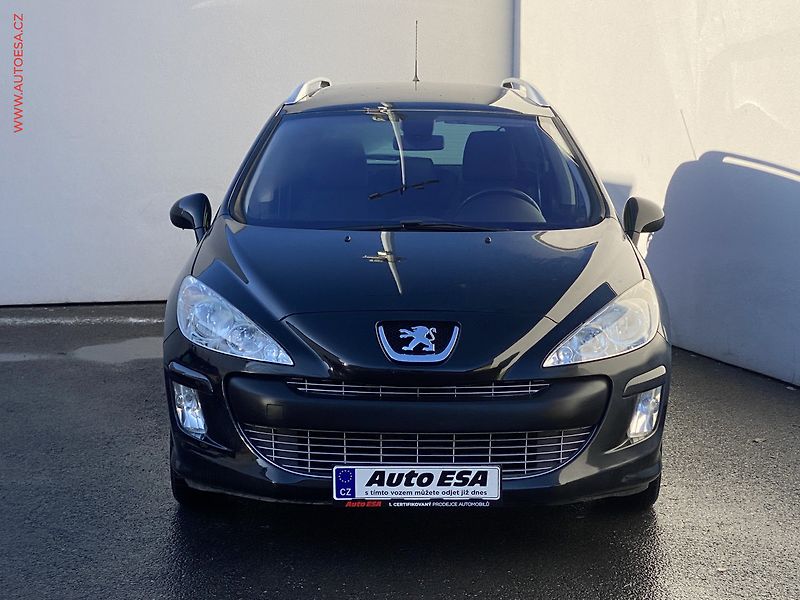 Peugeot 308 (2011) 1.6 VTi SW - fotka 2 z 15