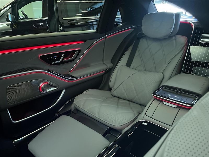 Mercedes-Benz Třídy S Třídy Mercedes-Maybach S 680 - fotka 25 z 28