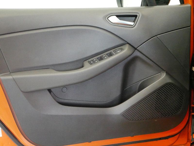Renault Clio - fotka 12 z 28