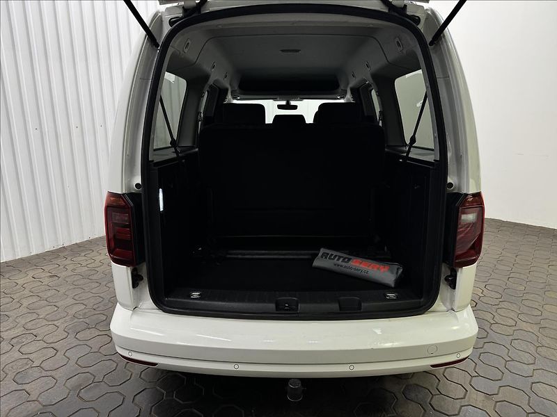 Volkswagen Caddy MAXI 2.0TDI 110kW DSG 4MOTION - fotka 33 z 42