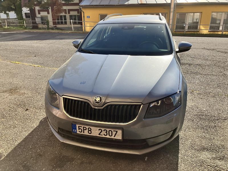 Škoda Octavia (2013) - fotka 6 z 9