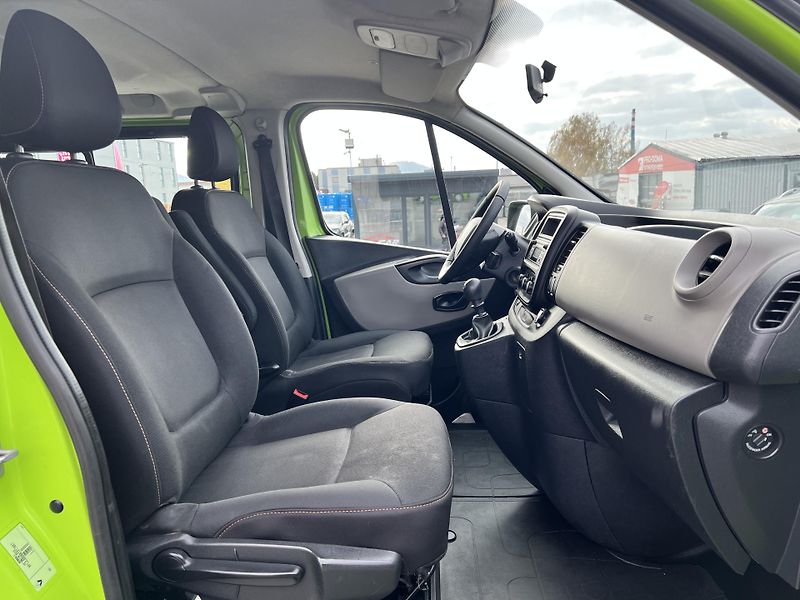 Renault Trafic 1.6DCi 107kw ČR 1.MAJ. odp.DPH - fotka 23 z 35