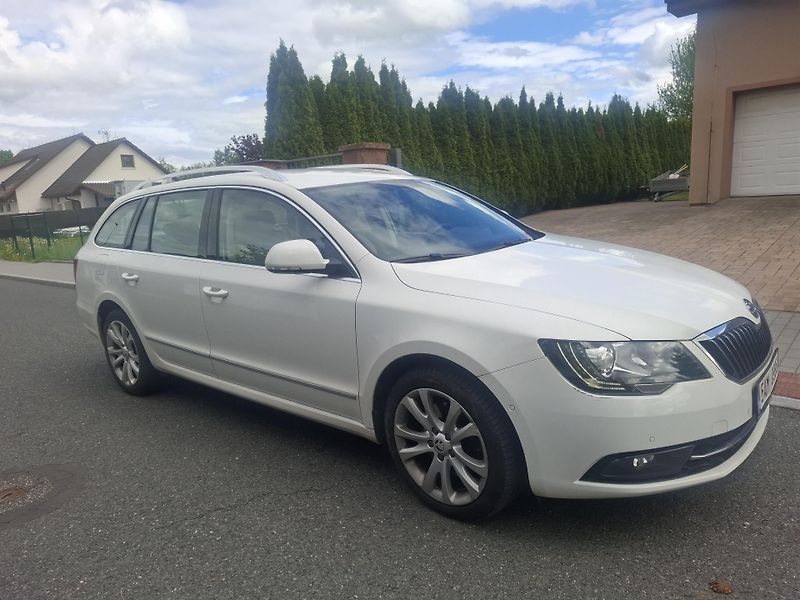 Škoda Superb (2015) II,2.0 TDI,Elegance,xenon,nav - fotka 6 z 17