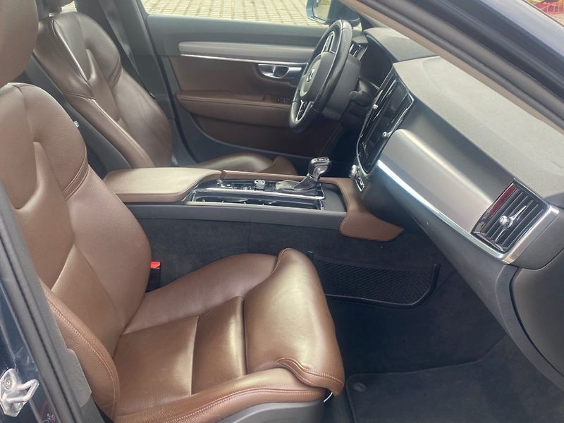 Volvo S90 (2018) 2,0 D4 Inscription-aut.(140kW) - fotka 7 z 27