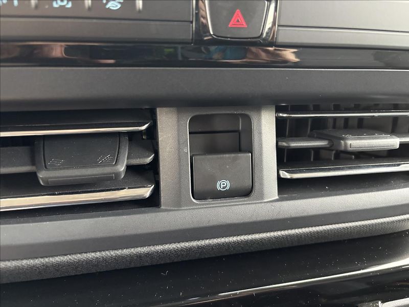 Ford Tourneo Custom 2,0 125kW Titanium X AWD L2 - fotka 45 z 48