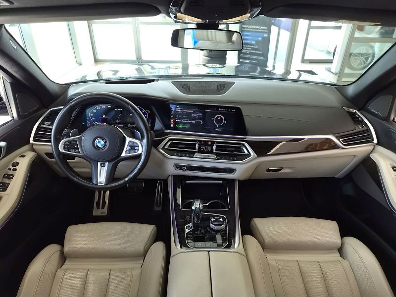 BMW X5 xDrive 30d - fotka 20 z 34