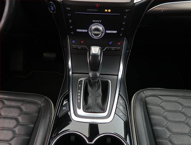 Ford Edge (2017) Vignale 2.0 Bi-TDCI, 4X4 - fotka 13 z 28