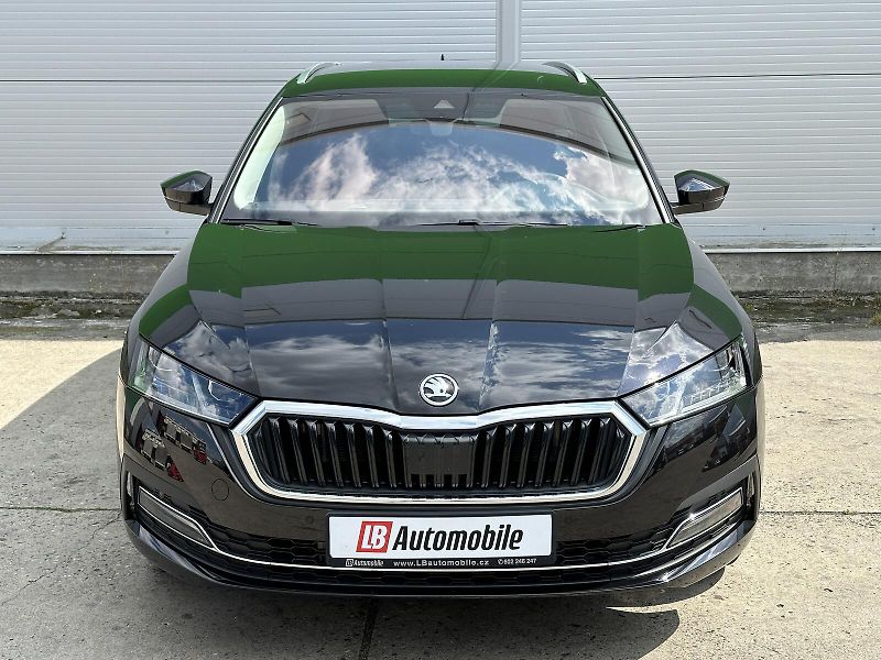 Škoda Octavia Combi 1.5TSi e-TEC M-HEV DSG S - fotka 2 z 41
