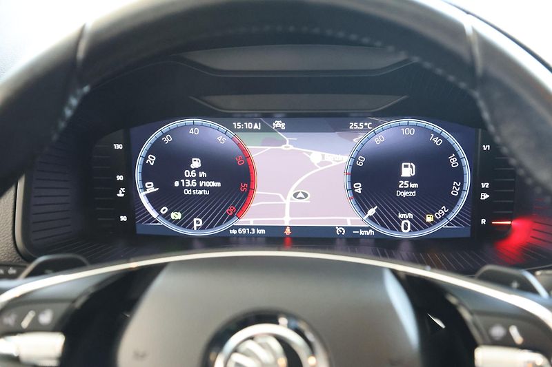 Škoda Karoq (2023) 2.0TDI DSG LED Navi Display  - fotka 30 z 32